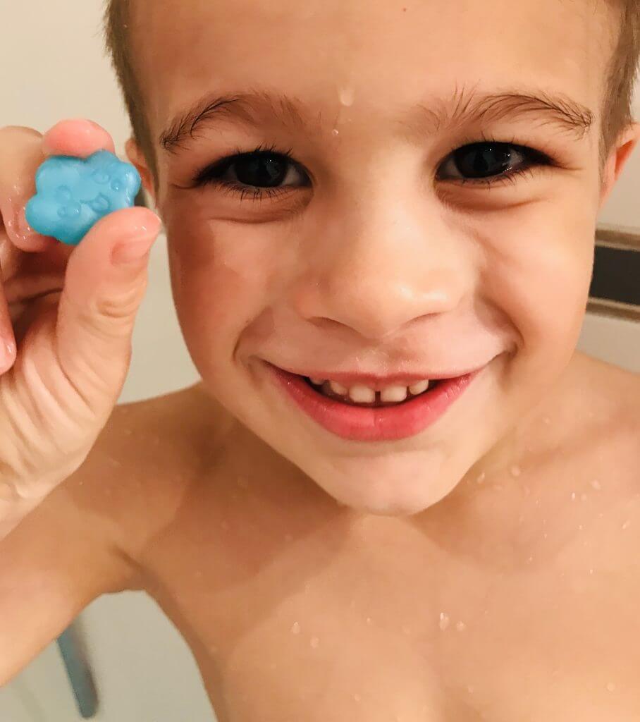 So Bomb DIY: How To Make Your Own Bath Bombs