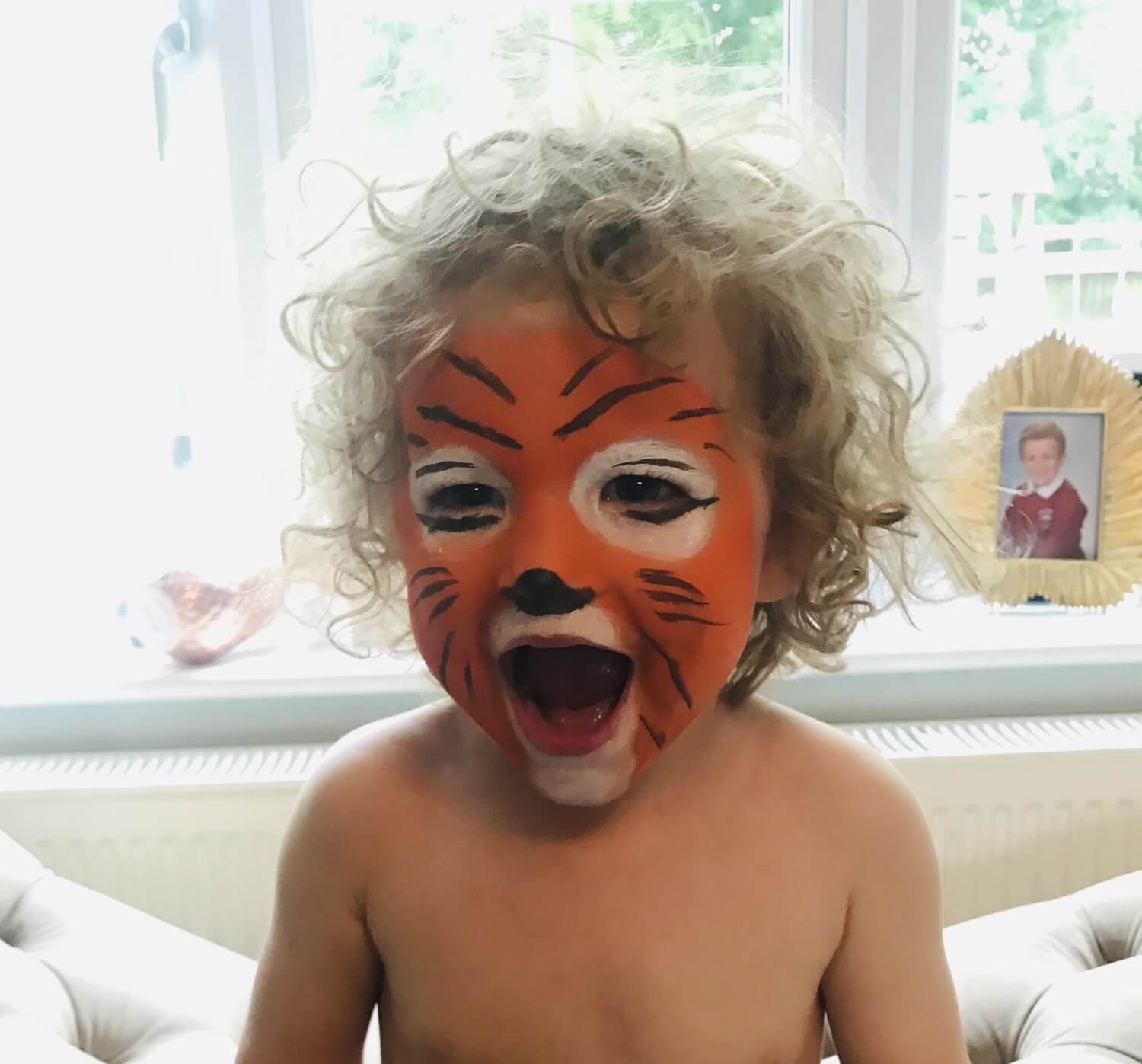 easy tiger face painting