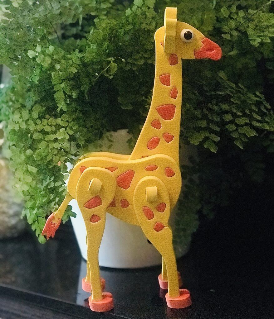 Milly & Flynn 3D foam giraffe