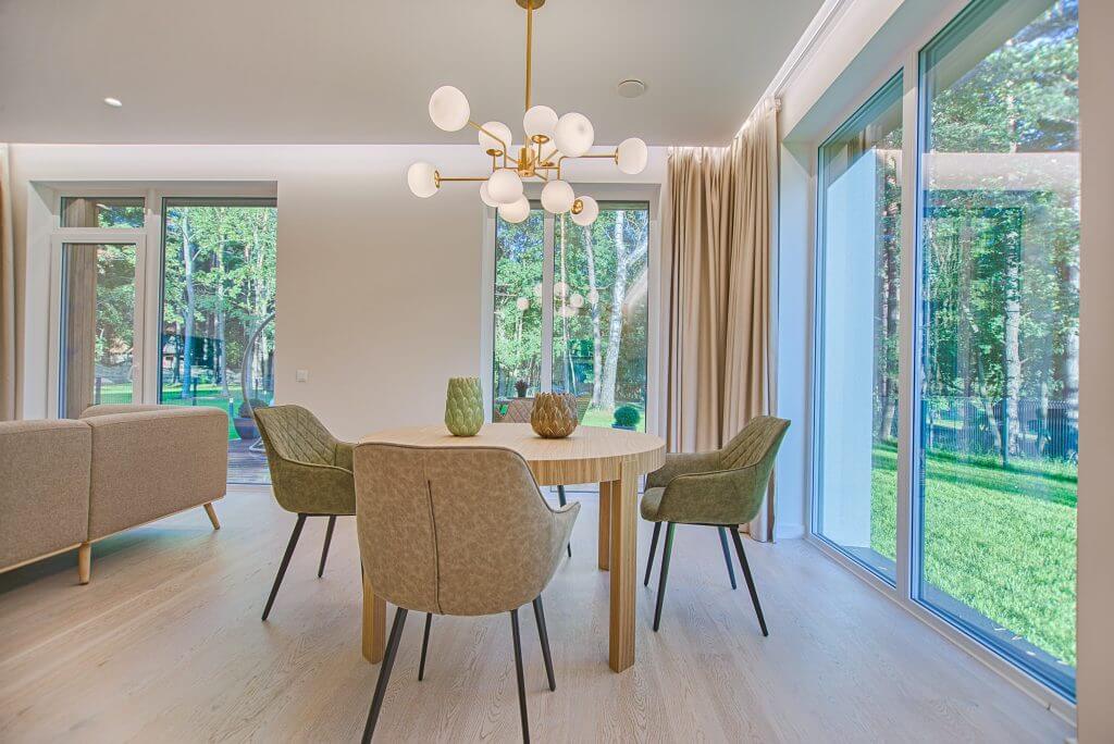 2. Introduce some light to boost your home’s curb appeal