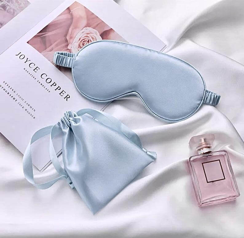 8. Luxury Pure Organic Mulberry Eye Mask - the perfect stocking fillers for luxury lovers