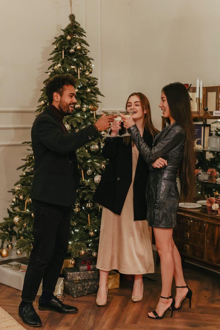 9 Reasons Why You Should Socialise with Your Co-Workers