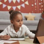 7 Reasons to Educate Children about Online Learning at Home