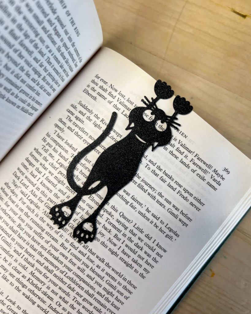 Hanging Black Cat Bookmark