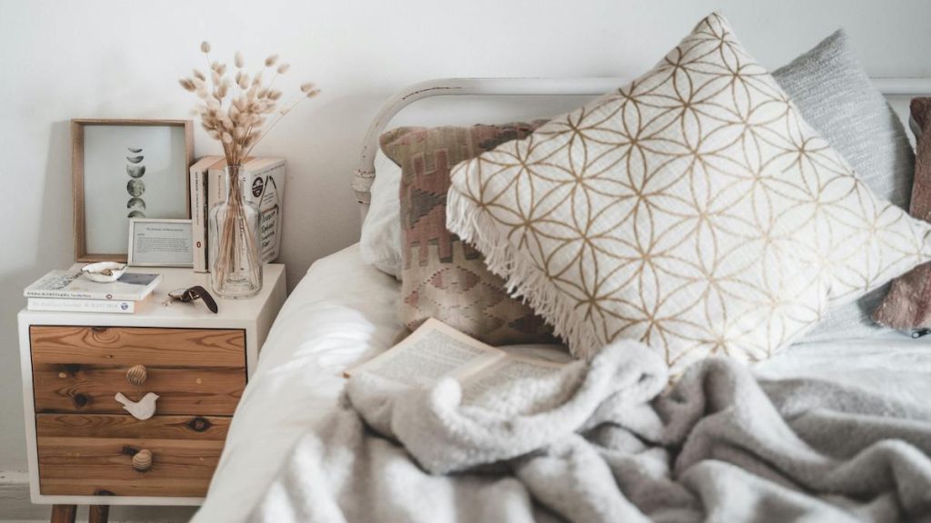 Cosy, warm bedside for relaxing